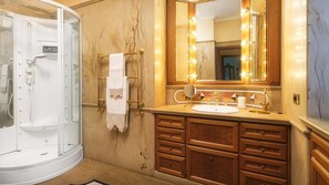Villa | 3 bedrooms - Villa Sylva 6 2 in Rome (Ciampino)