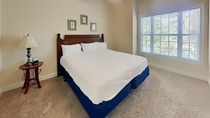 4 bedrooms, Internet, bed sheets