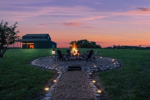 المنطقة المحيطة بالمنشأة