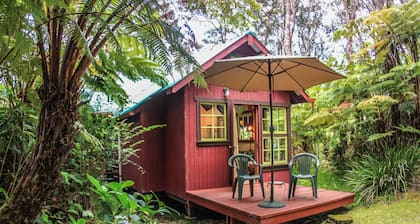 Romantic, Private Cottage Nestled Away in Volcano