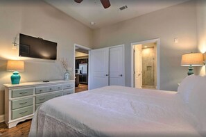 3 chambres, fer et planche à repasser, Wi-Fi, draps fournis