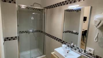 Dalia | Bathroom