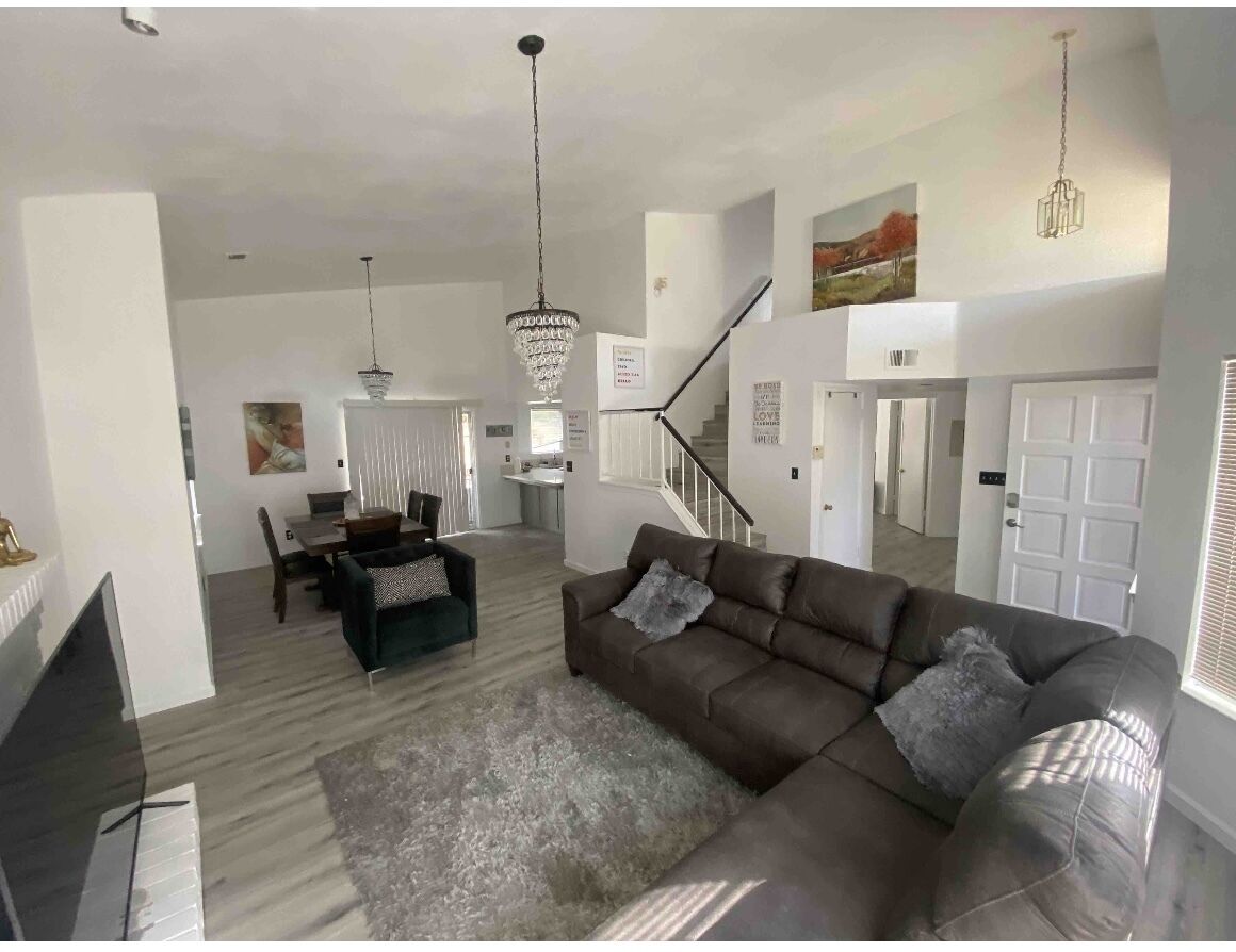 Silver Creek 4 bedroom beauty