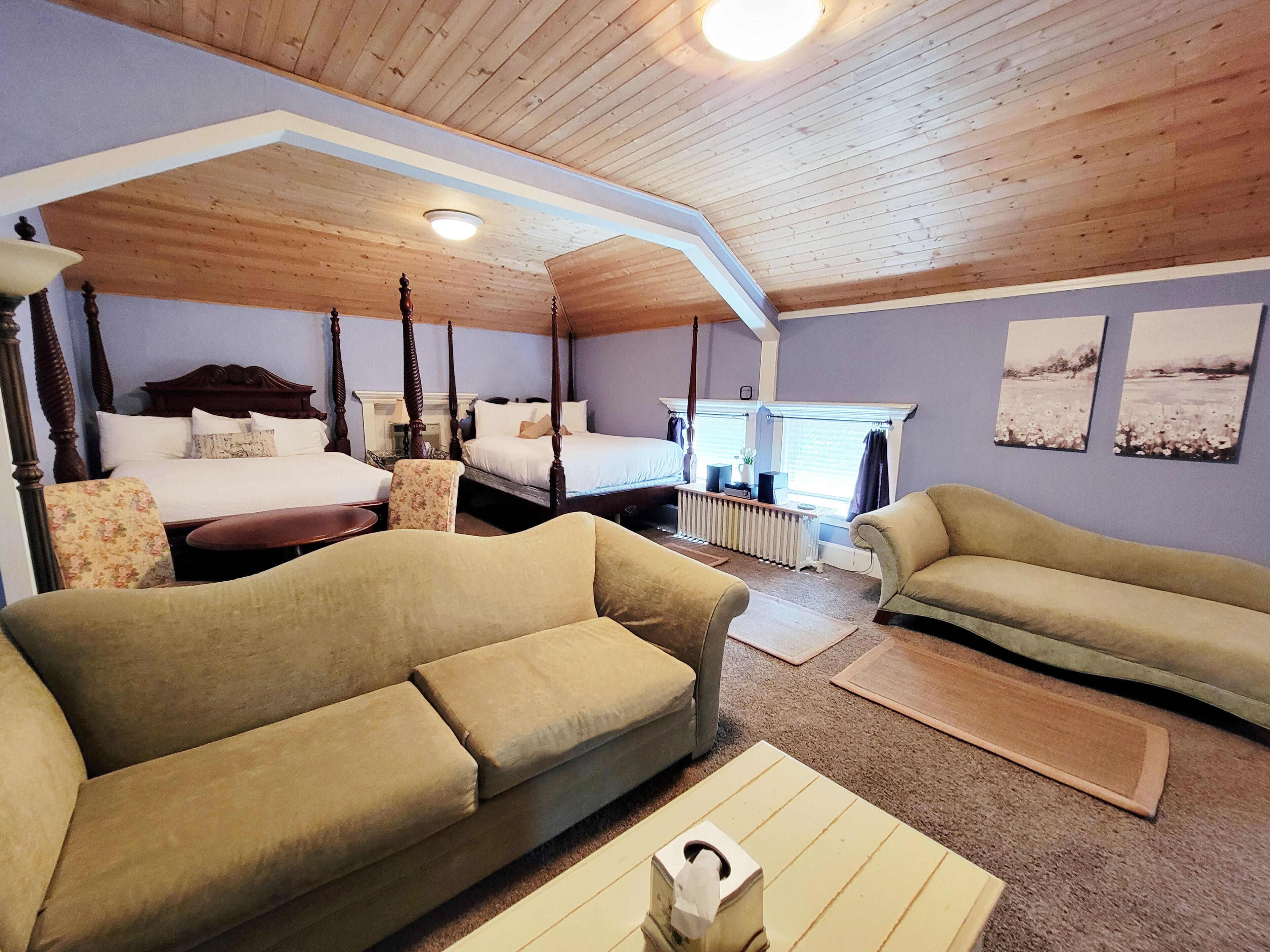 Carriage House Suite | Cotton Mansion