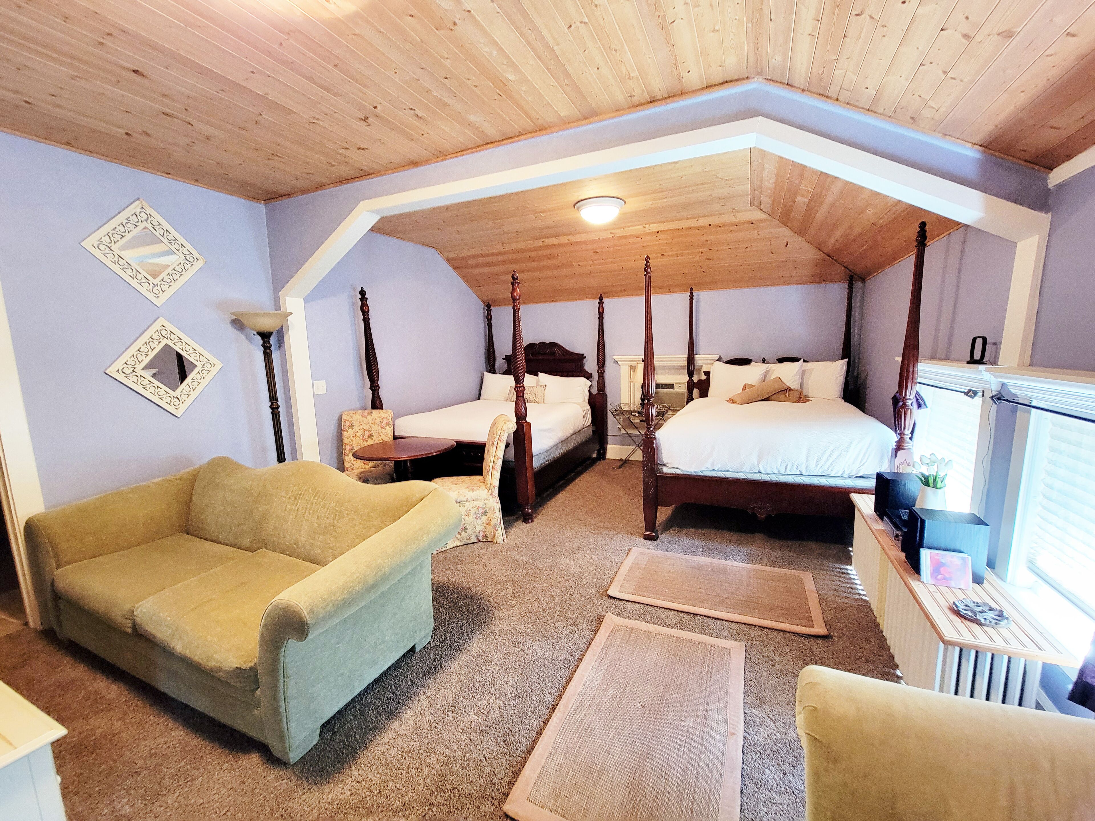 Carriage House Suite | Cotton Mansion