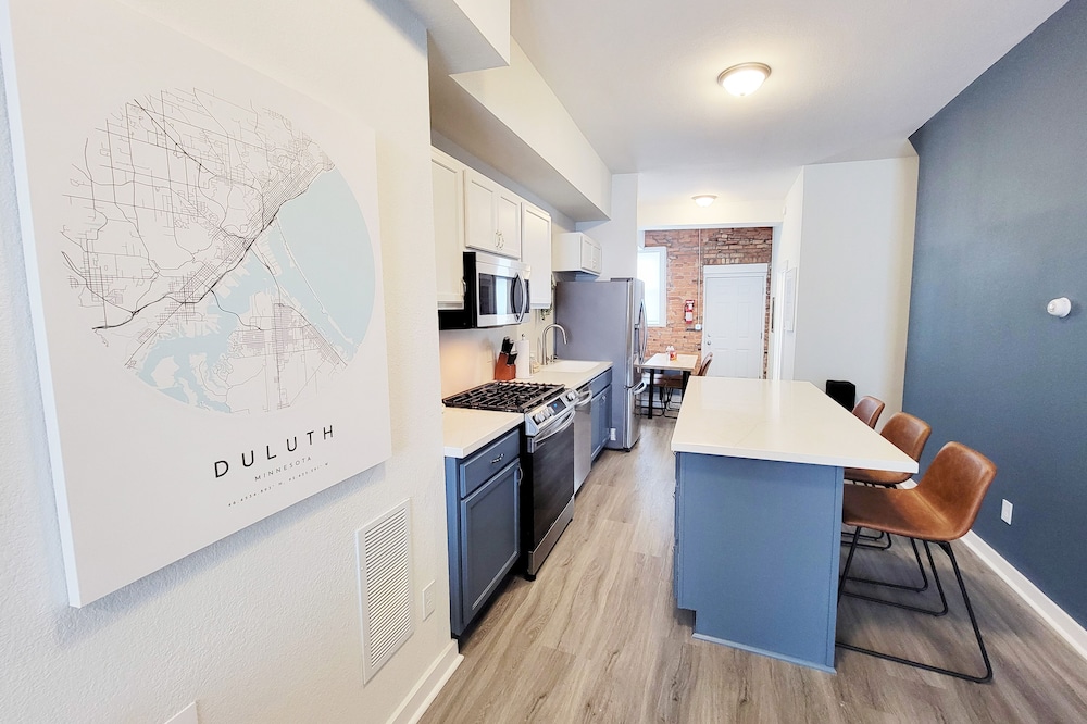 Stay Lincoln Park | Unit 3 | Lincoln Park Craft District