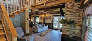 TV, fireplace, DVD player, stereo - All About The View - Mountain Retreat with Stunning Vviews (Ohiopyle)