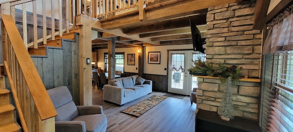 TV, fireplace, DVD player, stereo