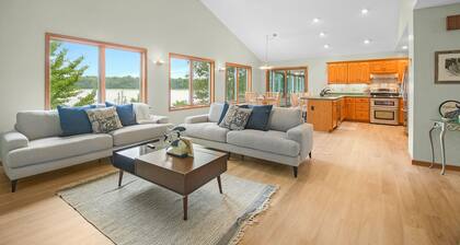 NEW Spacious Lakehouse Retreat +private pier