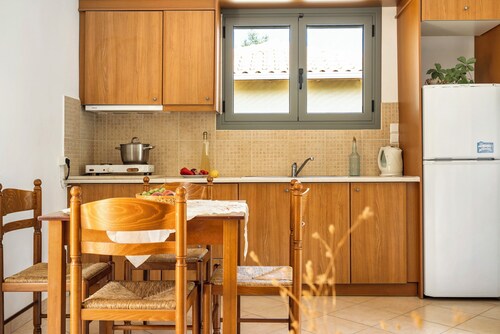 Holiday Accommodation "Alkionides Apartment 3" with pine forest overlook