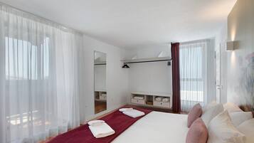 3 chambres, fer et planche à repasser, Wi-Fi gratuit, draps fournis