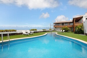 Pool - Vacation Home 'Linaje del Pago Listán Blanco' with Sea View, Pool & Wi-Fi (Sauzal)