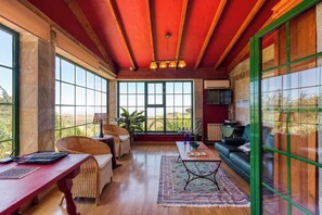 TV, video games, stereo - "Villa Rural El Poleo DR" with Sea View, Pool, Wi-Fi & Terrace (Saucillo)