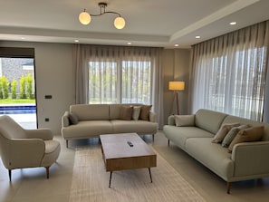 Smart TV, books - Holiday Villas in Antalya (Belek)