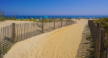 Island style beach cottage