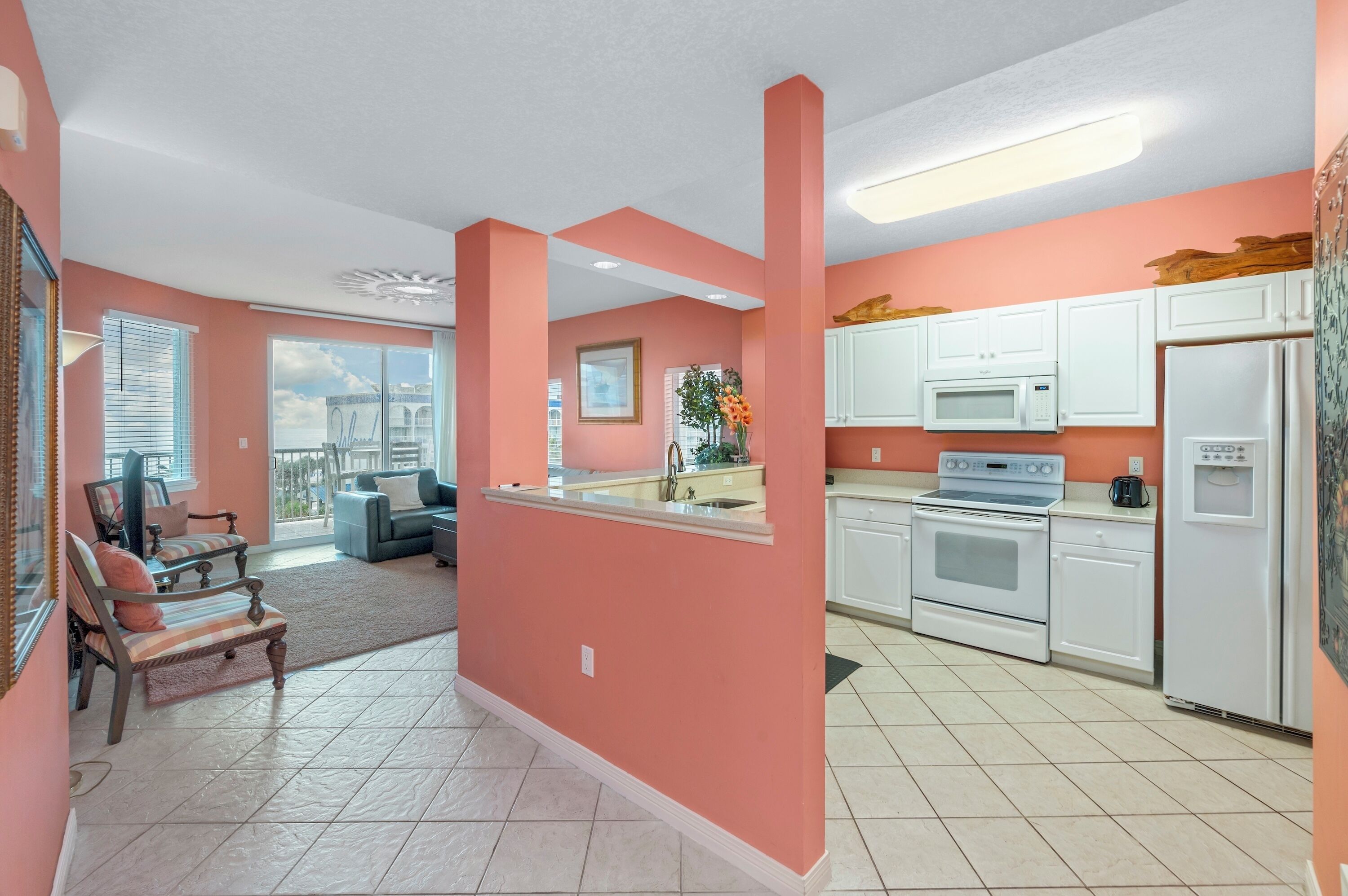 冰箱、微波炉、烤箱、炉灶