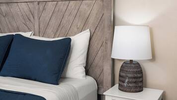 3 chambres, bureau, Wi-Fi gratuit, draps fournis