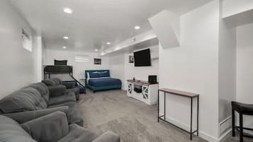 3 Schlafzimmer, Schreibtisch, kostenloses WLAN, Bettwäsche