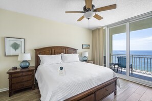 3 chambres, fer et planche à repasser, accès au Wi-Fi (inclus)