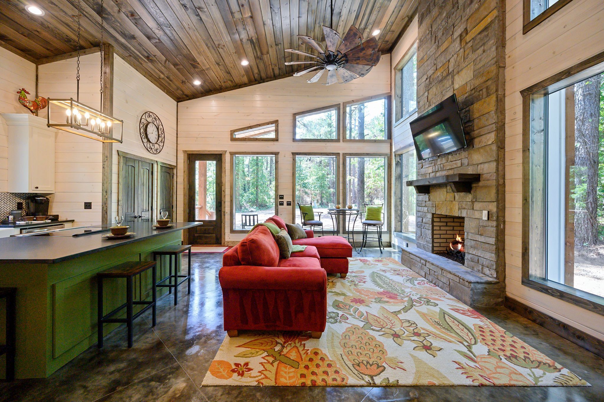 OneLove BRAND NEW 1 Bedroom HIGH LUXE near Broken Bow Lake