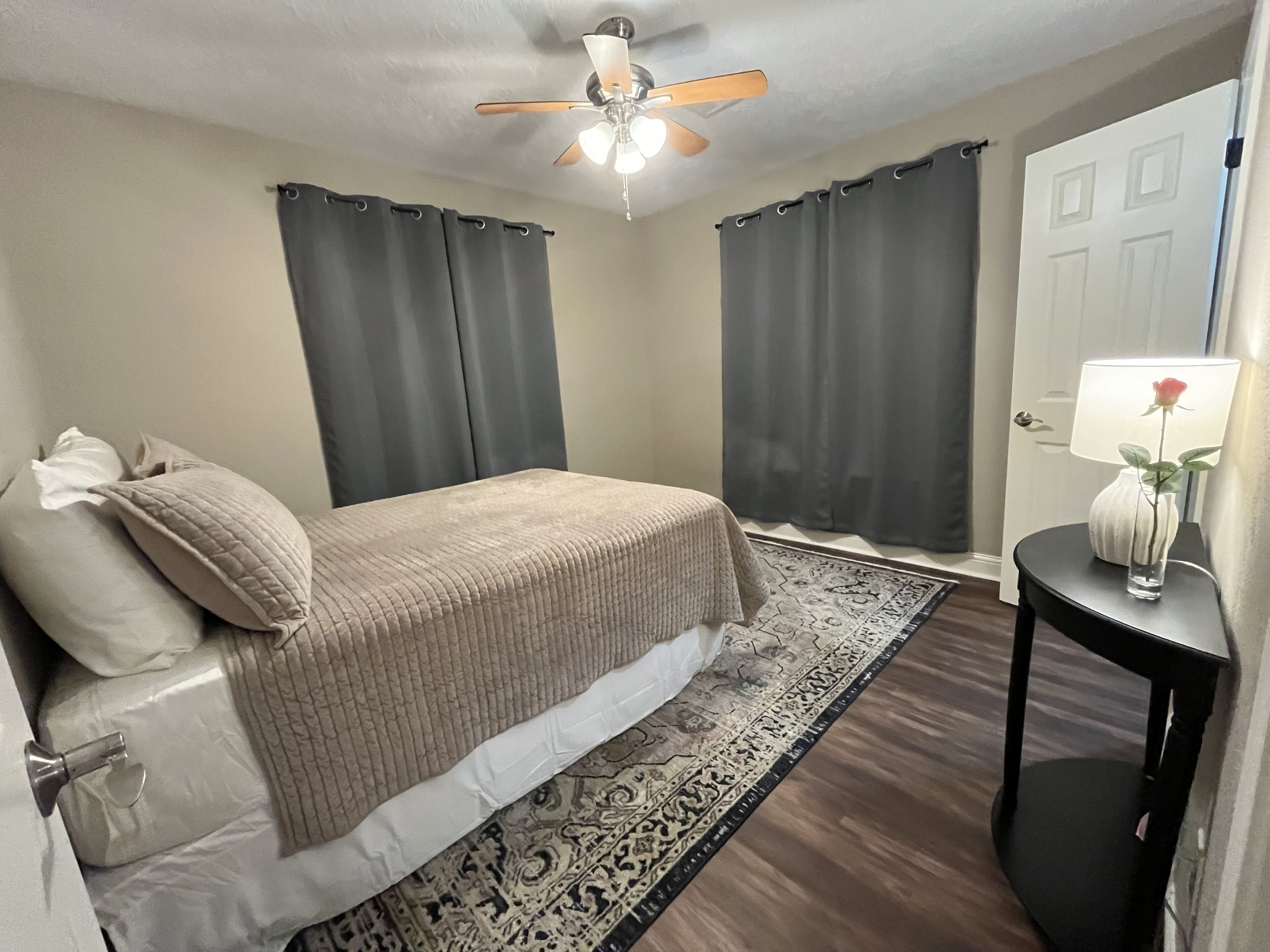 2 soveværelser, skrivebord, strygejern/strygebræt, gratis Wi-Fi