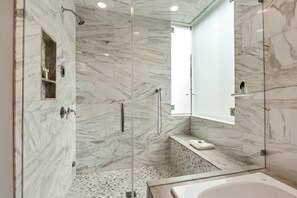 Suite, 5 habitaciones | Baño