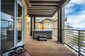 Balcony - Premium Five Bedroom Suite 5 Apartment Hotel by Redawning (Park City)