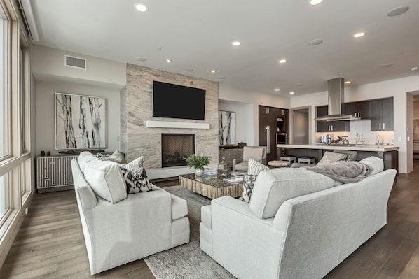 Living room - Premium Five Bedroom Suite 5 Apartment Hotel by Redawning (Park City)