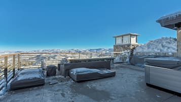 Suite, 3 kamar tidur | Balkon