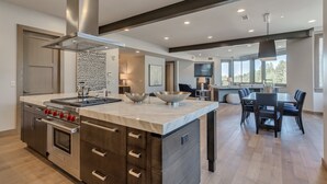 Suite, 3 kamar tidur | Dapur pribadi