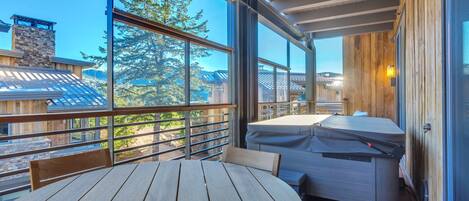 Suite, 3 chambres | Balcon