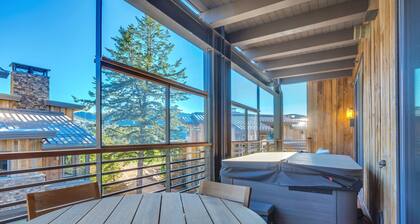 Premium Three Bedroom 3 Apartment Hotel by RedAwning