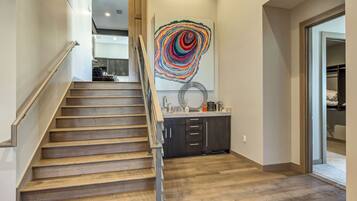 Suite, 2 Bedrooms | Interior