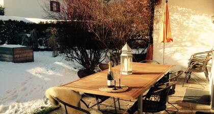 Holiday home Angelika with a garden and a view of the Zugspitze in Garmisch