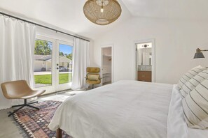 3 chambres, fer et planche à repasser, Wi-Fi, draps fournis