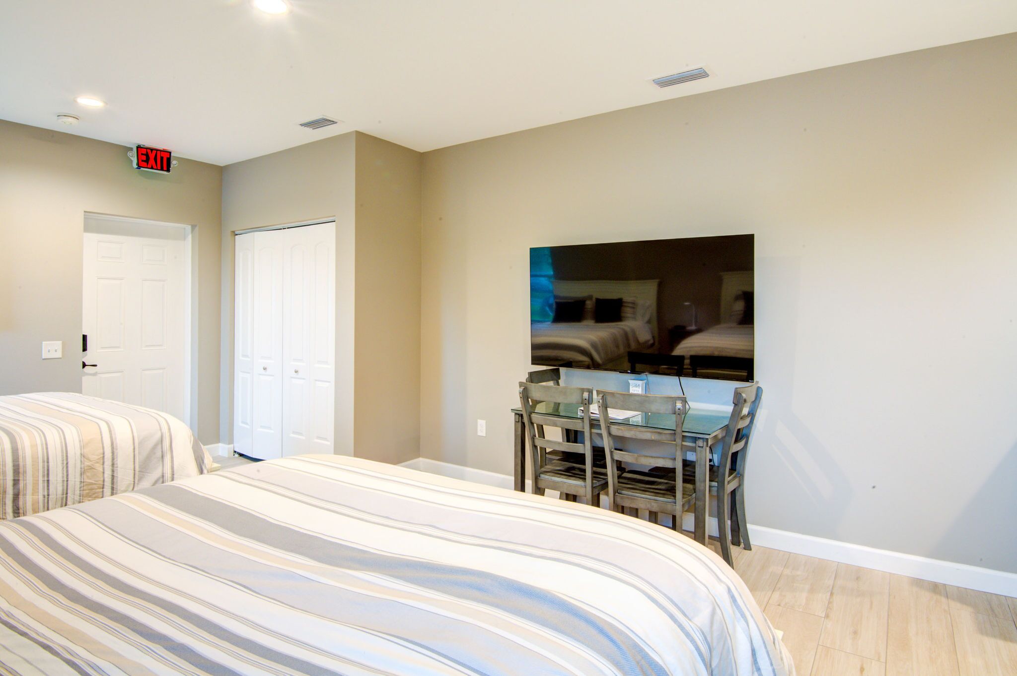 HS#1- Modern Studio next to Premier Sports Complex