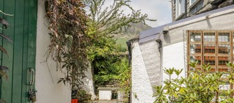 2 Gateside Cottages