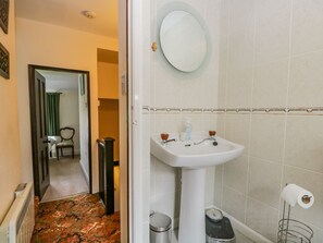 Shower - 2 Gateside Cottages (Coniston)
