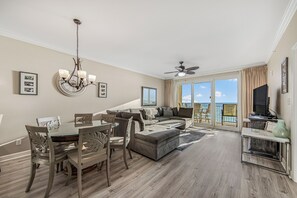 Televisión y reproductor de DVD 