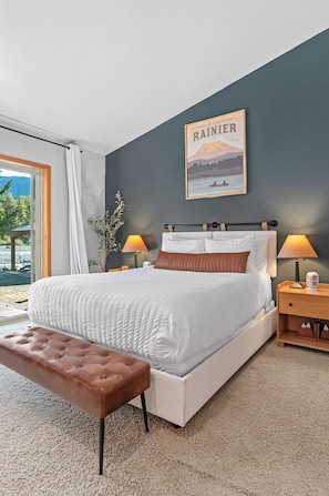 4 bedrooms, desk, iron/ironing board, free WiFi