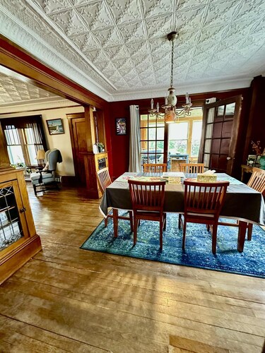 Cozy Arts & Crafts Home in the Heart of Lubec! Walk to all local amenities.