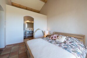 4 quartos, Wi-Fi de cortesia