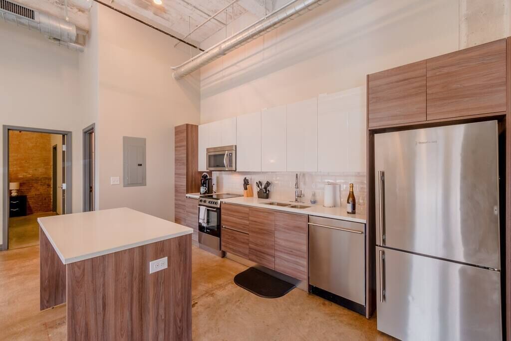 Lovely 1 bedroom 2 beds Service apartment Dallas