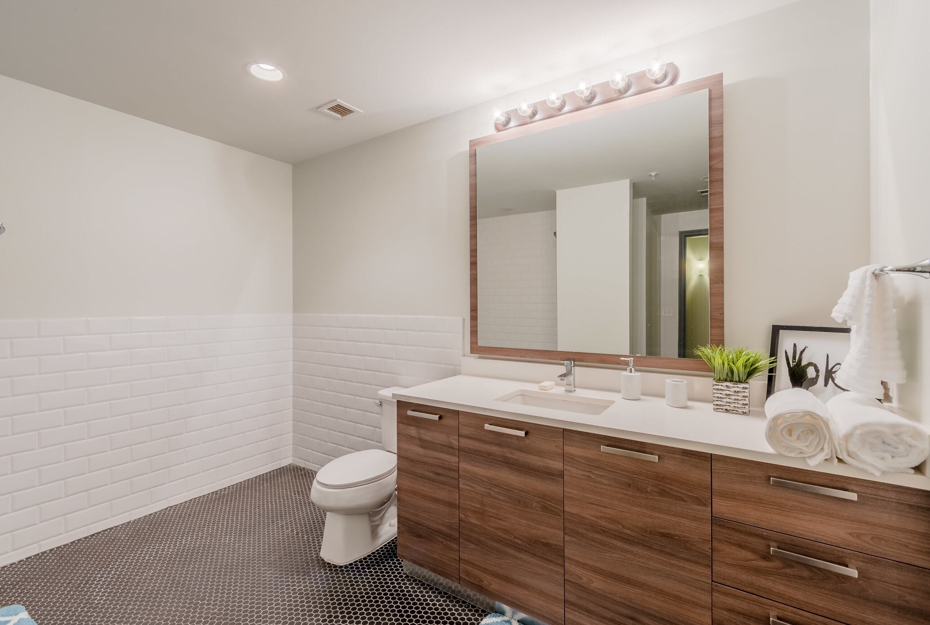 Corporate 1 bedroom 2beds/Parking Washer and dryer