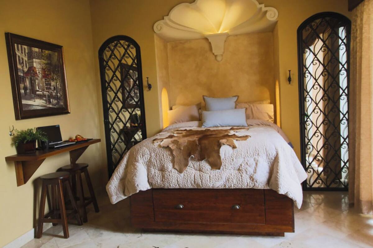 Luxury Single Room, Fireplace