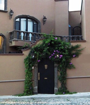 Exterior - Casa Grande Luxury Accommodations  (San Miguel de Allende)