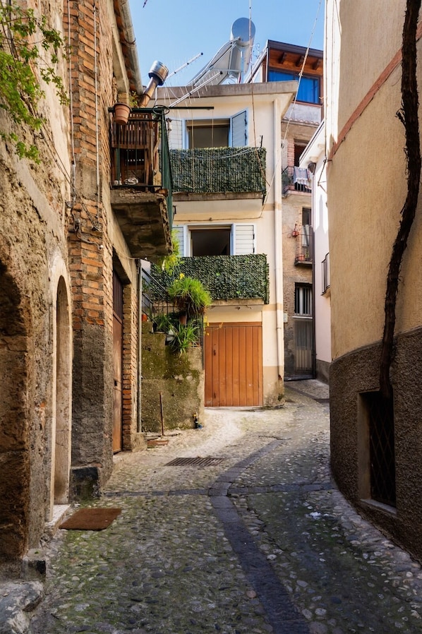 Exterior - Santoro House - Short Tourist Rental (Fiumedinisi)