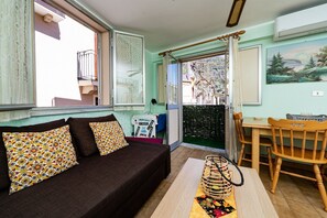 Smart TV - Santoro House - Short Tourist Rental (Fiumedinisi)