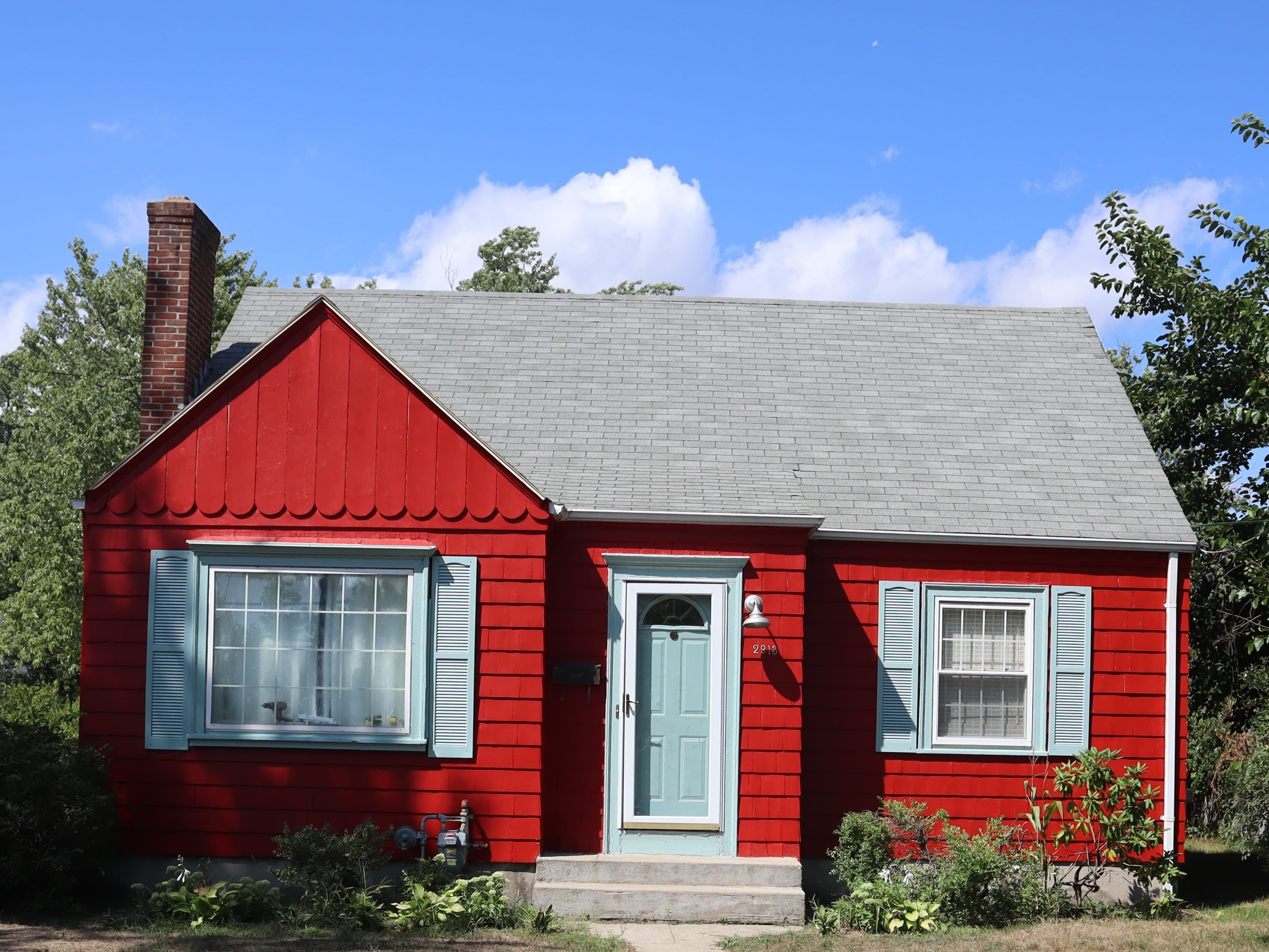 5 Min from Airport -10 Min from Providence! Cozy 2nd Floor Apartment