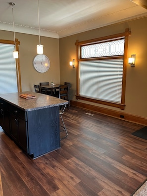 Immagine non classificata, 3 di 24, pulsante